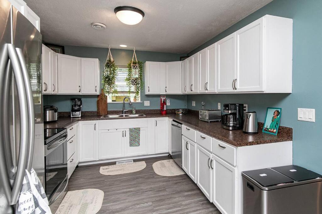 Family Friendly Home Close To Airport And Downtown Des Moines Luaran gambar
